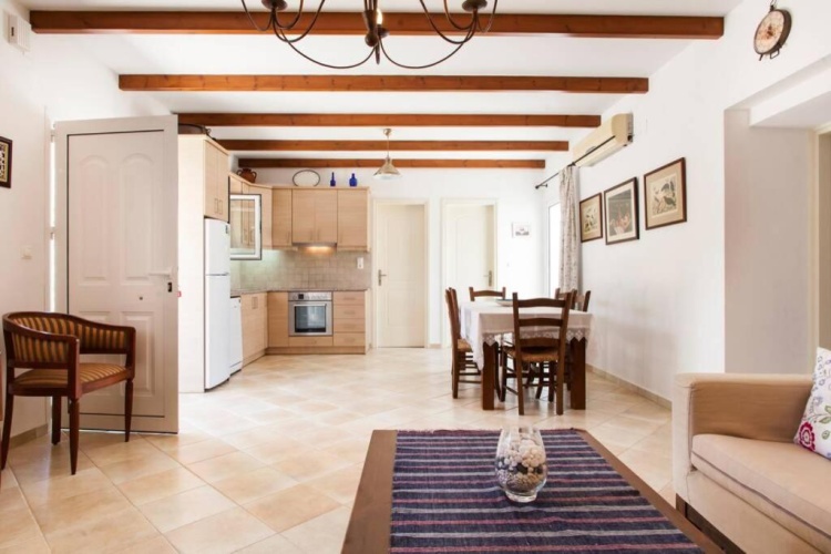 2 Bedrooms Cottage