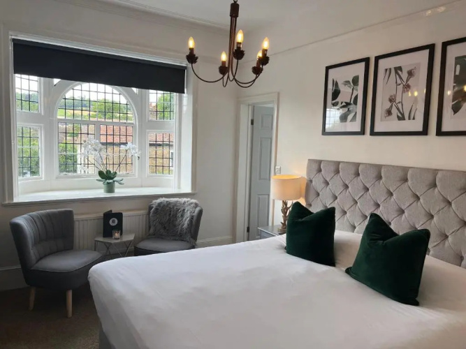 Castle Hotel