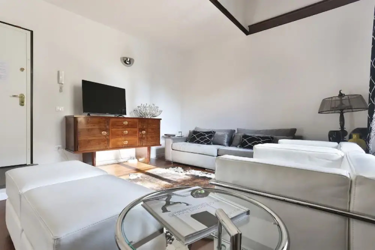 Elegant Duomo apartment