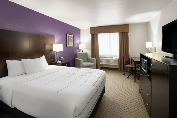 La Quinta Inn & Suites by Wyndham Spokane Valley