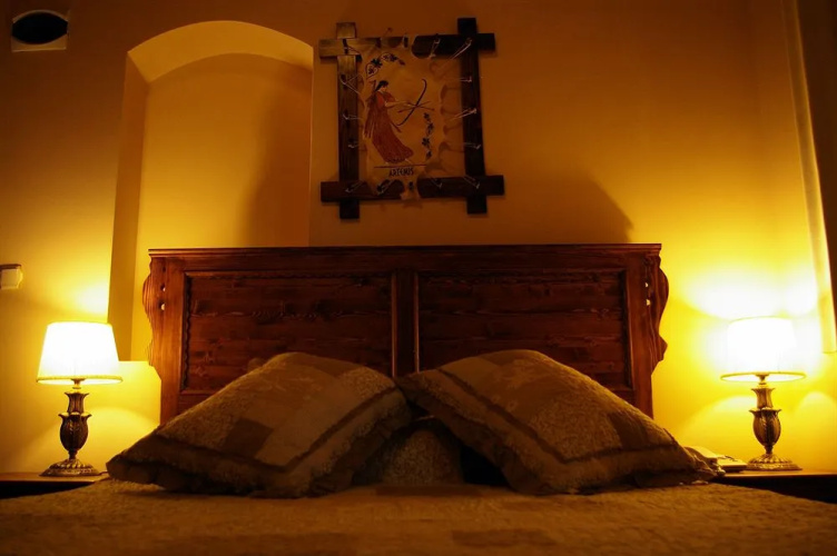 Hera Hotel