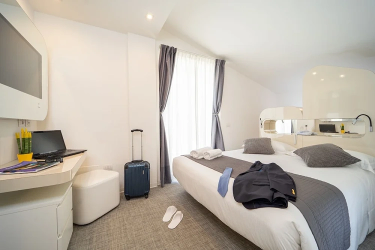 Deluxe Double room with balcony and with view