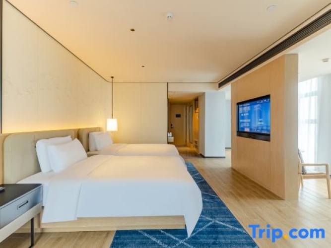 Standard Double room with view