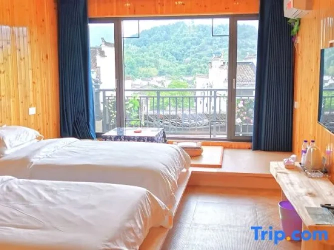 5 Bedrooms Suite