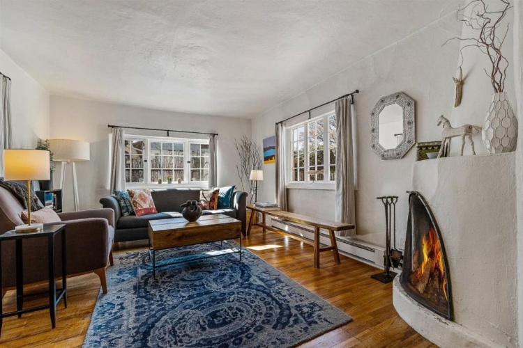 3 Bedrooms Cottage