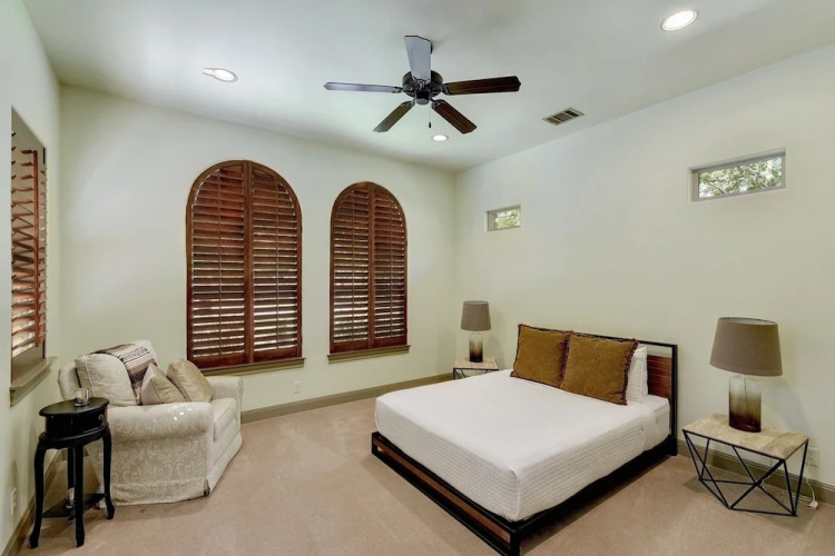 12516 Verandah Home 4 Bedrooms 3 Bathrooms Home