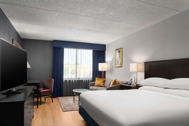 DoubleTree by Hilton Hotel Hartford - Bradley Airport photo 8