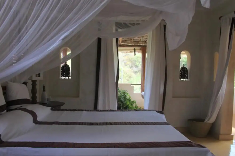 Waridi House