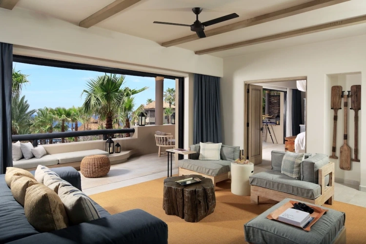 Double Junior Suite with balcony and oceanfront