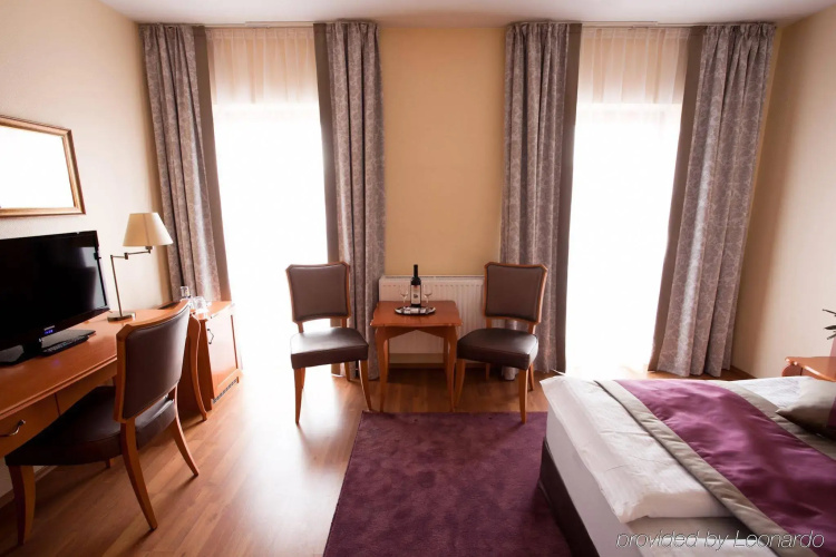 Pannonia Hotel