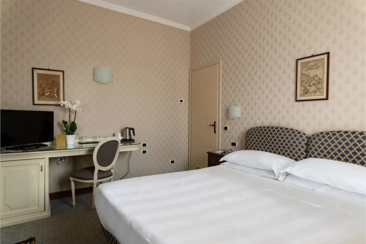 Phi Hotel Canalgrande