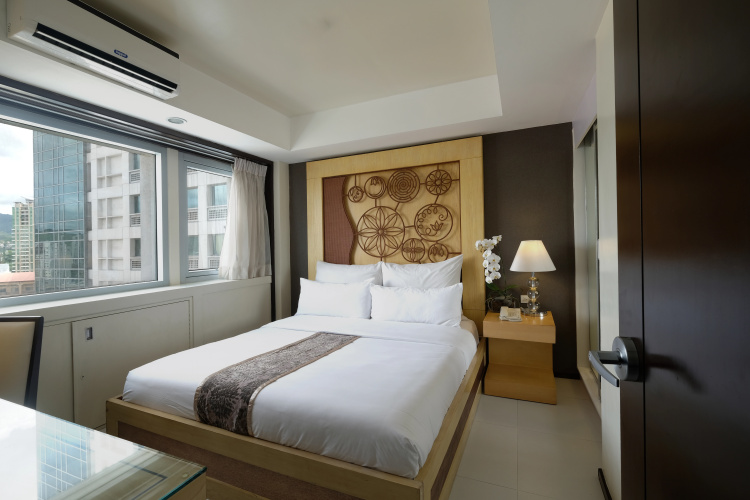 Quest Hotel & Conference Center