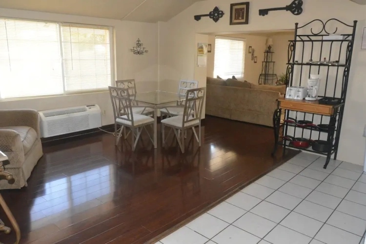 Quadruple Apartment