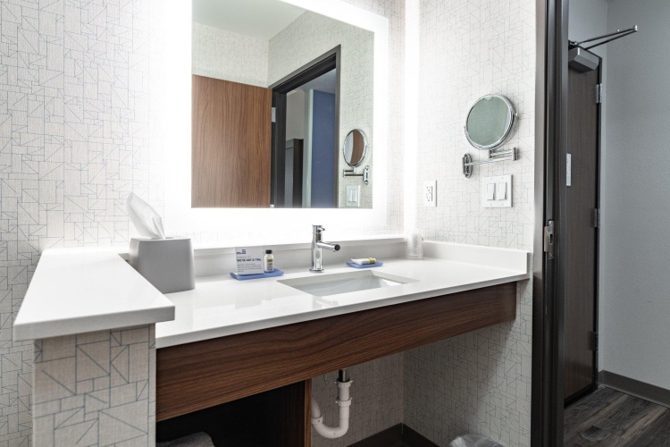Quadruple Suite