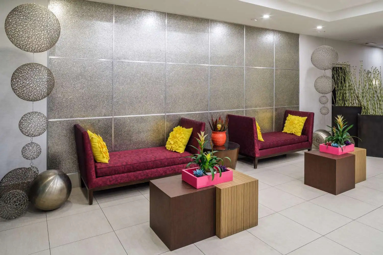 DoubleTree by Hilton Sarasota Bradenton Airport