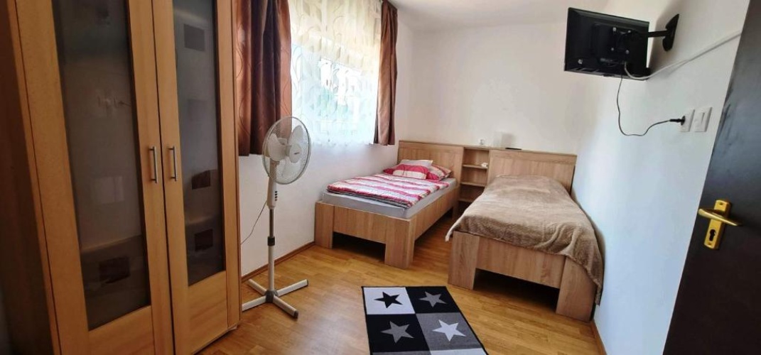 Standard Triple room with view