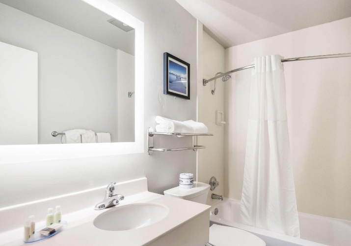 Quadruple Suite
