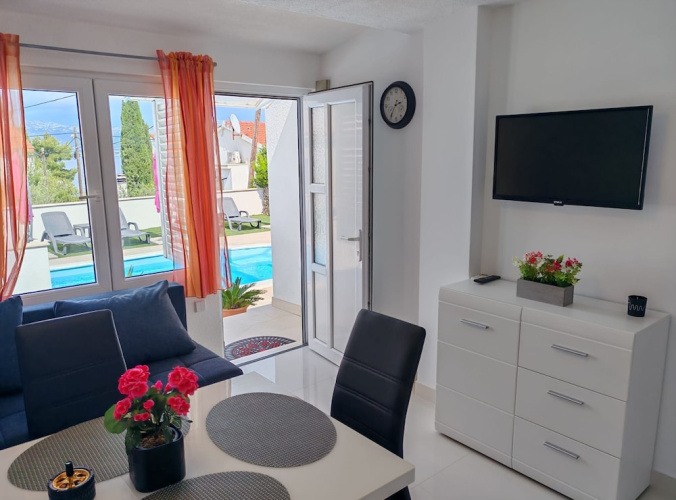 Apartments Mihovilovic