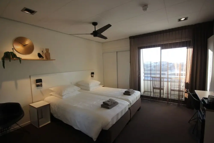 Standard room with balcony