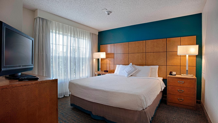 1 Bedroom Suite