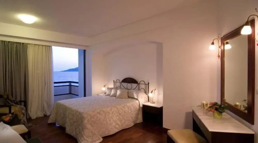 Suite with balcony and with sea view