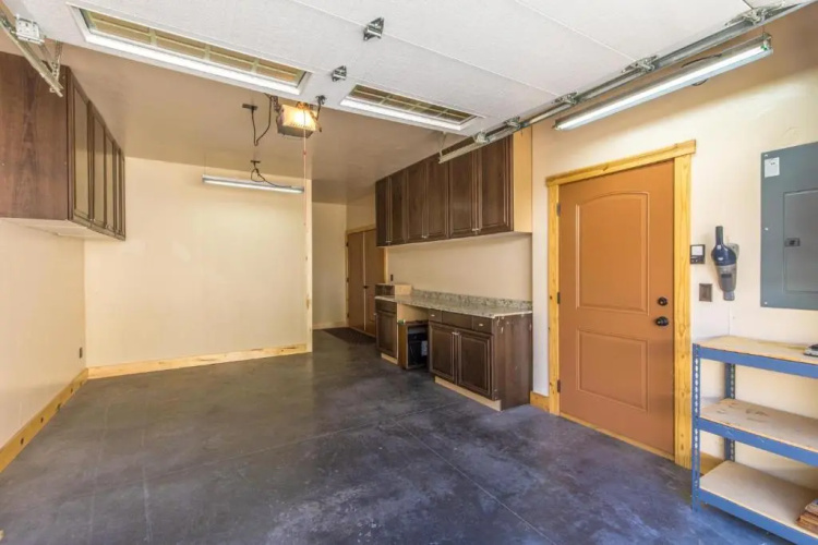 421 2nd Street