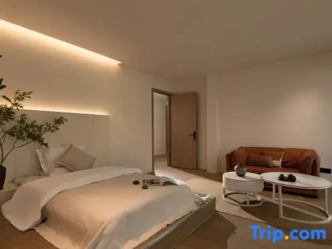 2 Bedrooms Suite