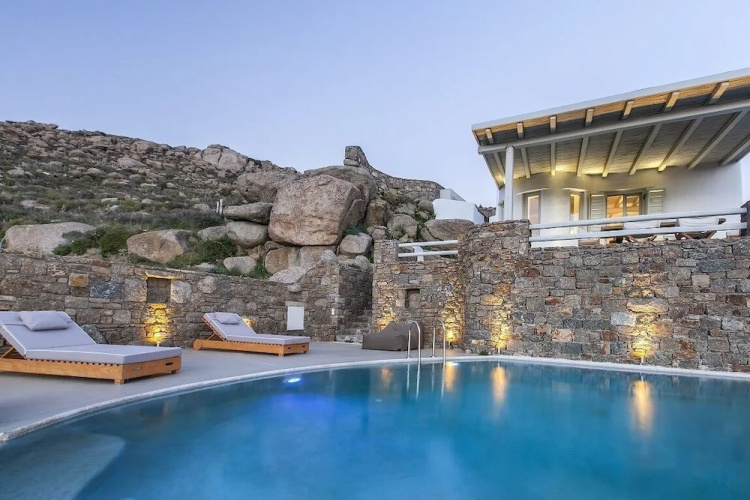 Villa Blue - White by Thea-concept