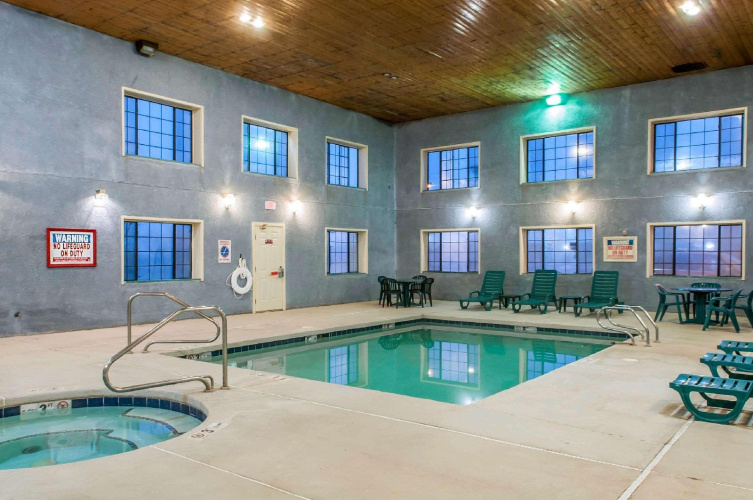 Holiday Inn Express Grants