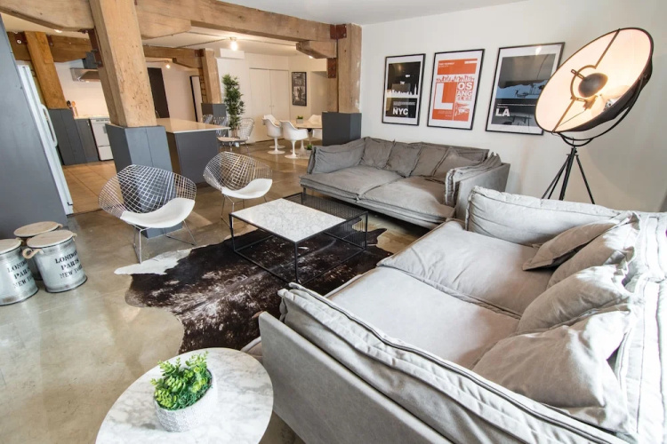 1821 Industrial Loft in Old Port by Nuage