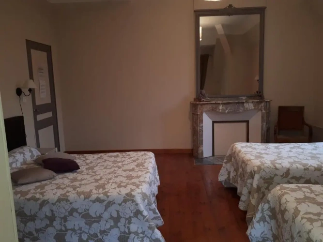Standard Quadruple room with mountain view