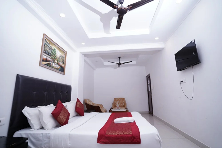 Hotel Moon Residency