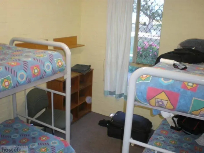 Dunsborough Beachouse YHA Backpackers