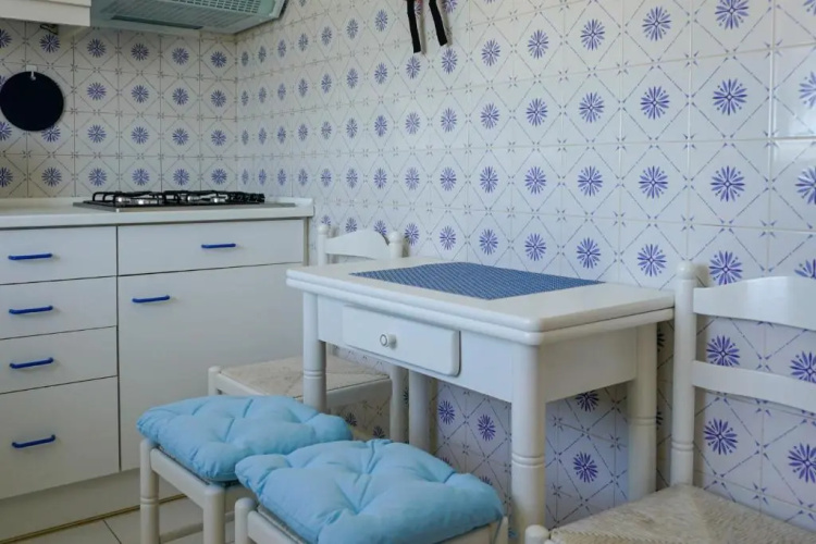Studio Apartment with Sea View & Fibre Internet