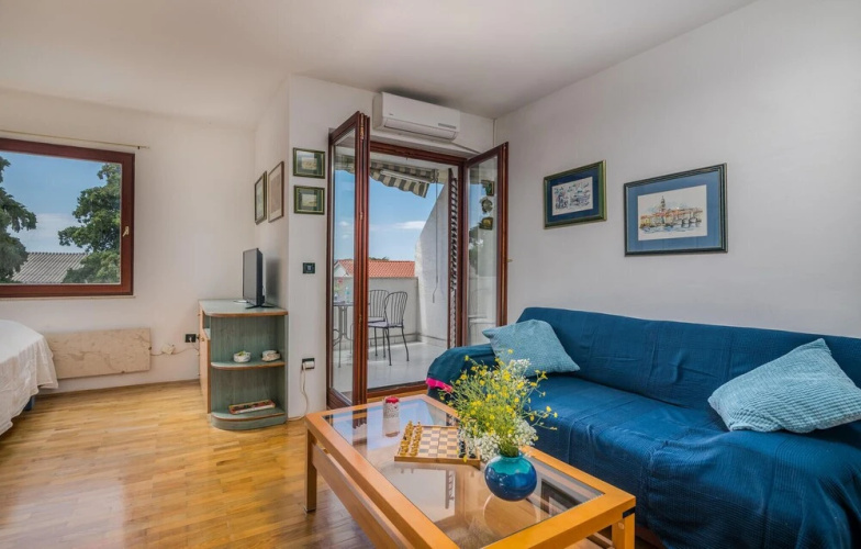 Nice Apartment in Krk With Wifi