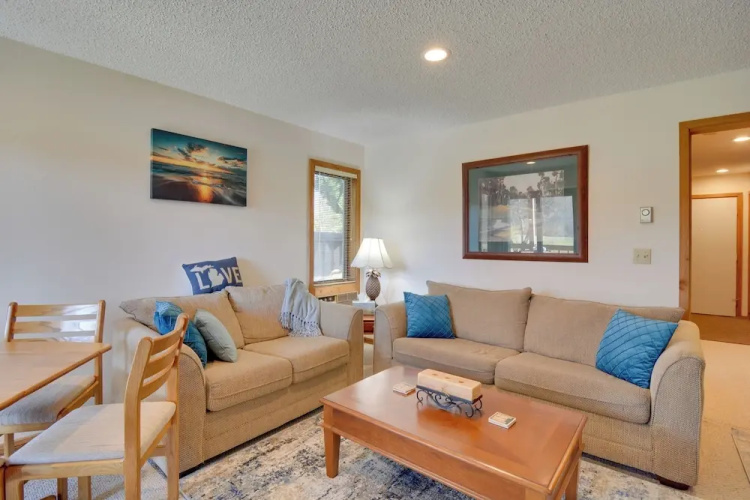Schuss Mountain Resort Condo: Steps to Golf!