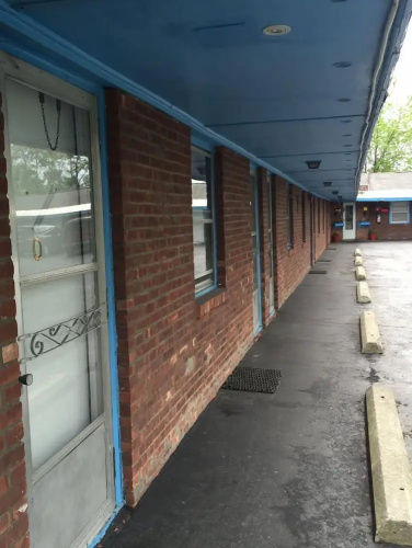 Tompkin's Motel
