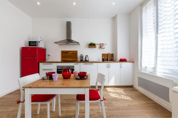 1 Bedroom Apartment