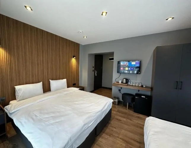 Standard Quadruple Family room with city view