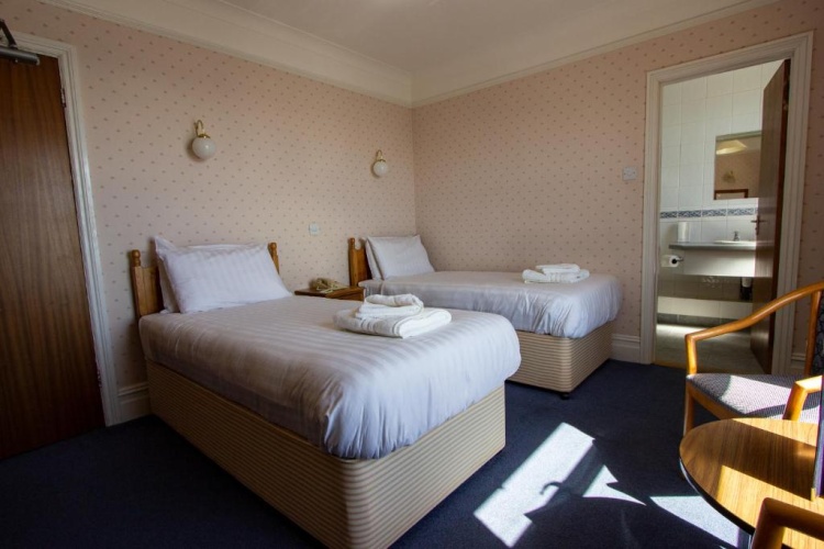 Classic Twin room