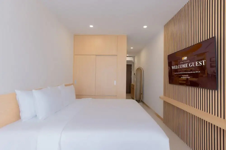 Bcons City Hotel