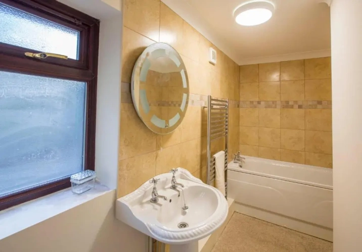 3 Bedrooms Double Cottage