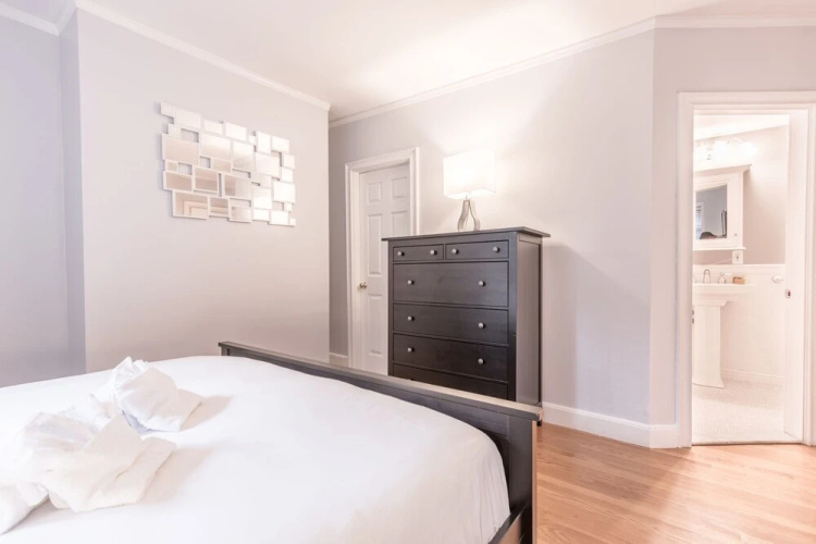 Lovely 2BR in South End by Sonder