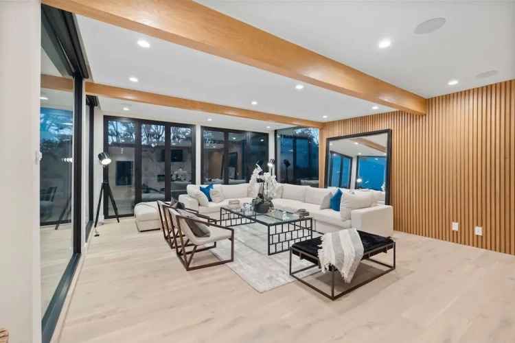 Sextuple Cottage with pool view