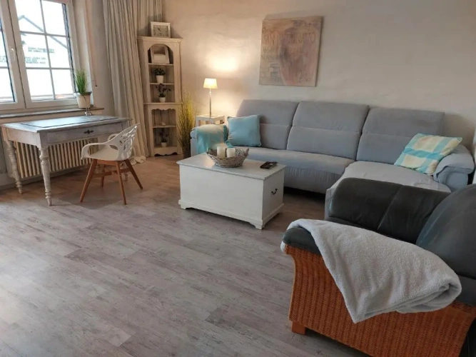 3 Bedrooms Apartment