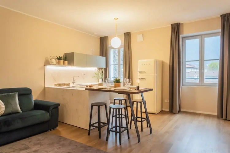 1 Bedroom Apartment