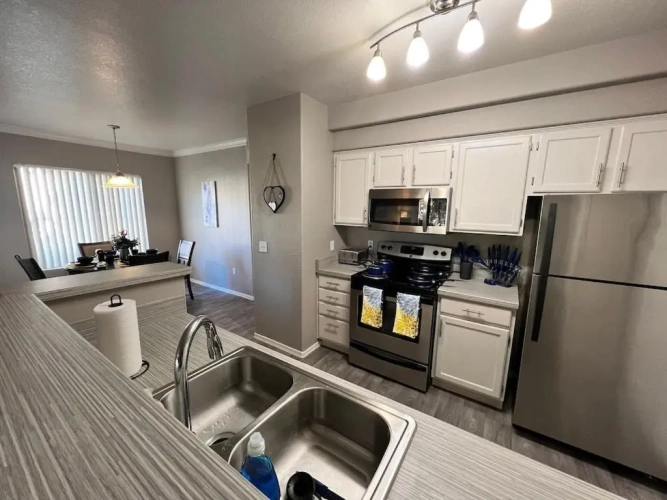 2 Bedrooms Apartment