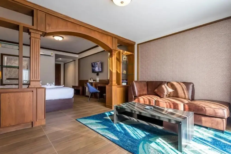 Le Erawan Hotel