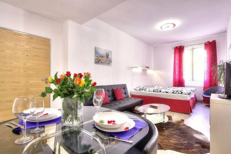 Charles Bridge Cozy Apartments