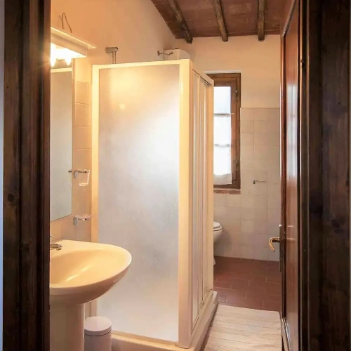 2 Bedrooms Cottage